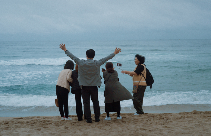 NORTH SOUTH MAN WOMAN Still 2025-01-20 122645_1.322.1.jpg